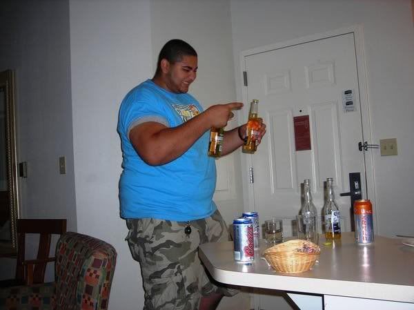 http://i77.photobucket.com/albums/j44/bigmanfromegypt/medrunkyellingatcorona.jpg