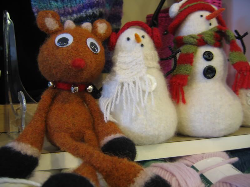 RudolphtheRNReindeer018.jpg picture by lv2knit