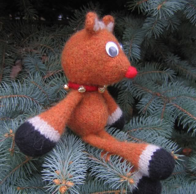 RudolphtheRNReindeer072.jpg picture by lv2knit
