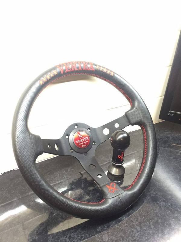 Vertex 10 Star 330mm Steering Wheel & Vertex Shift Knob (M12X1.25 S15