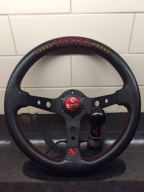 Vertex 10 Star 330mm Steering Wheel & Vertex Shift Knob (M12X1.25 S15