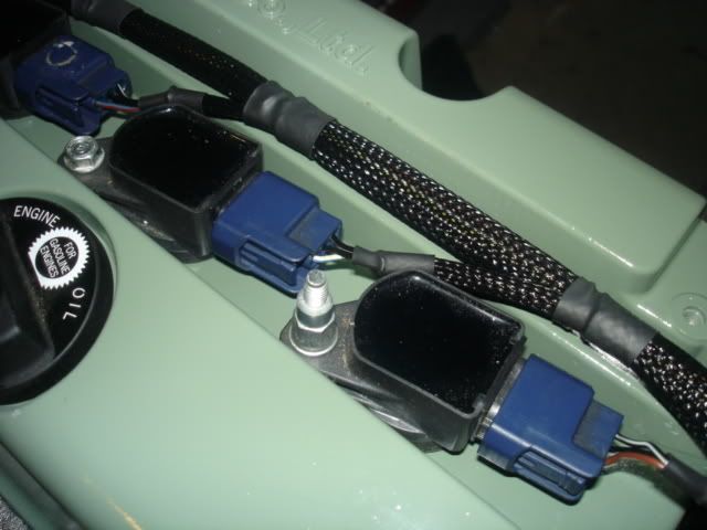 http://i77.photobucket.com/albums/j50/caicco123/K20harness026.jpg