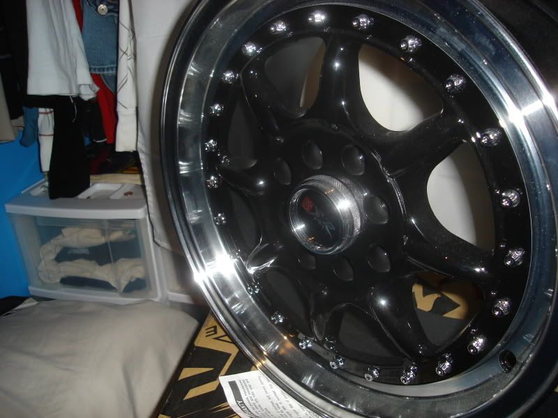 http://i77.photobucket.com/albums/j50/caicco123/randy%20rims/003.jpg