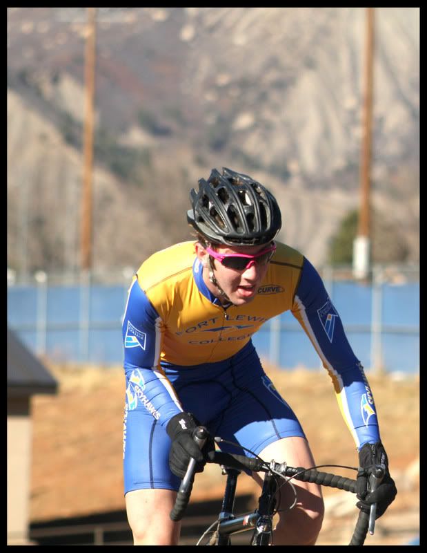 IMAGE: http://i77.photobucket.com/albums/j52/ameybrook/Photography/noah1.jpg