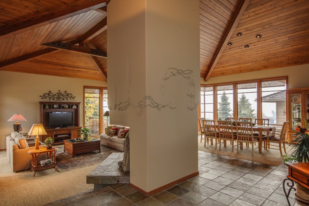 IMAGE: http://i77.photobucket.com/albums/j55/cascadianwarrior/3804WEaglerock-1.jpg