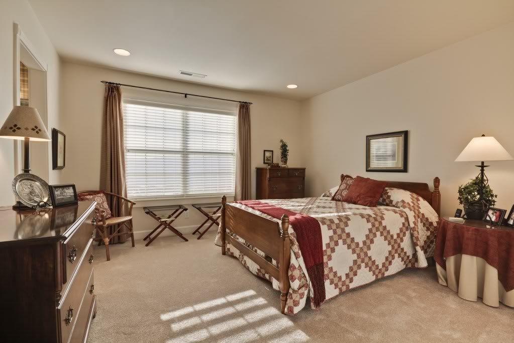 IMAGE: http://i77.photobucket.com/albums/j55/cascadianwarrior/4135WEaglerock-146.jpg