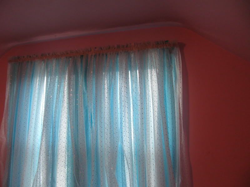 curtain idea and ceiling