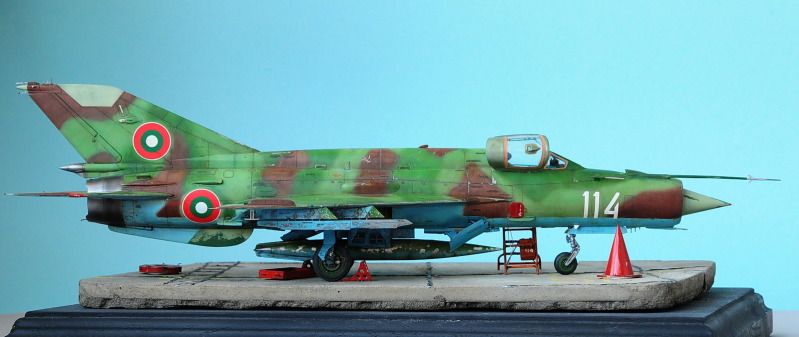 MiG21_605_zps89232e46.jpg
