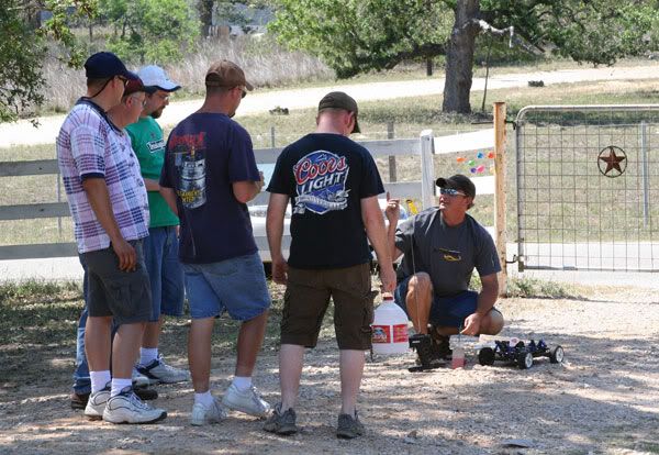 IMAGE: http://i77.photobucket.com/albums/j61/sharpfocus/3629.jpg