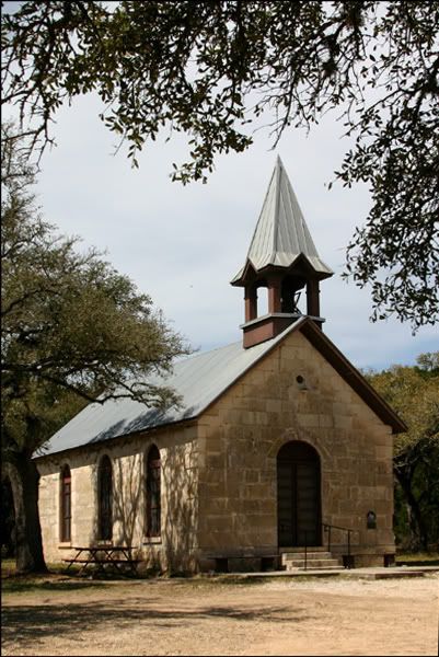 IMAGE: http://i77.photobucket.com/albums/j61/sharpfocus/6758.jpg