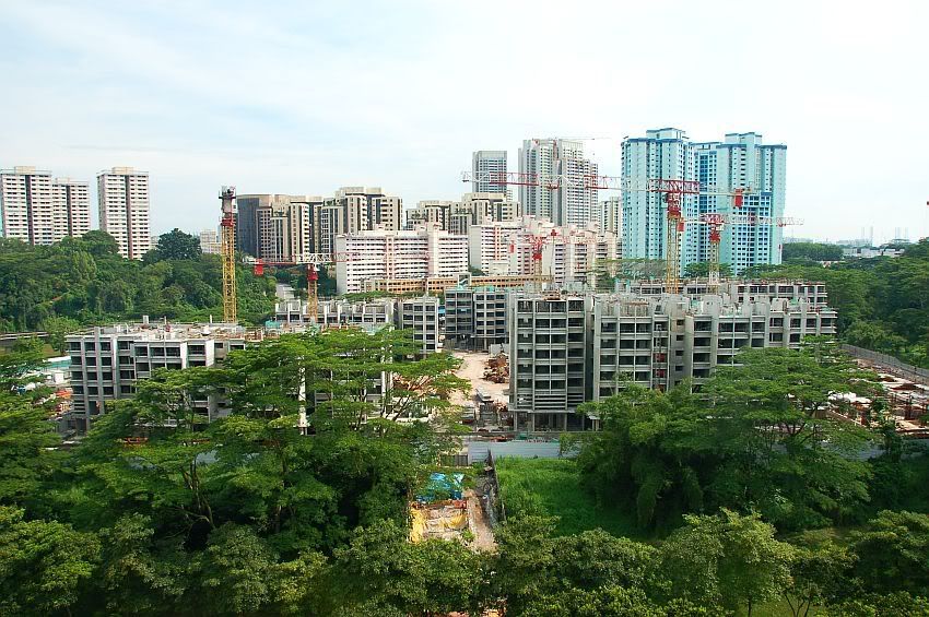 Ghim Moh Valley (40 storey flats at Commonwealth Avenue West ...