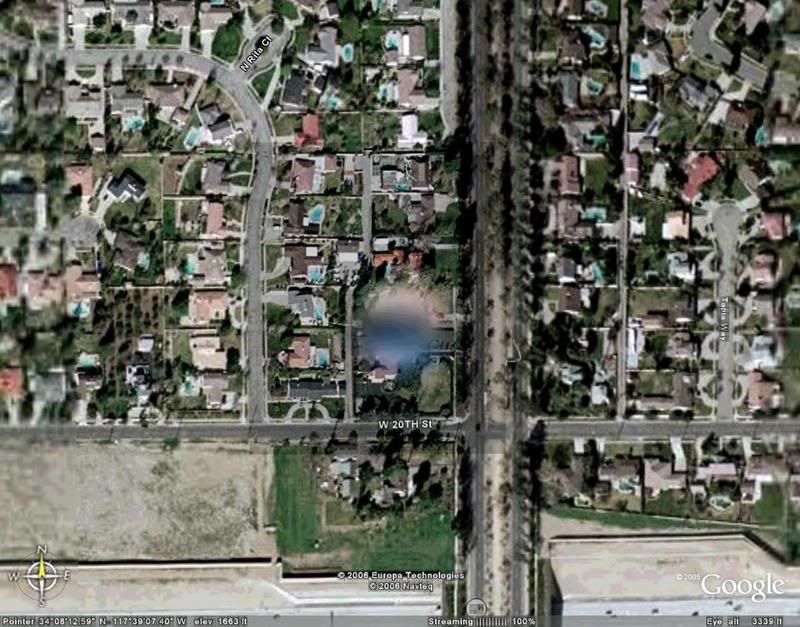 GoogleSataliteUFOIMAGE5.jpg THIS IS WHERE WE WERE WHEN WE HAD THE UFO BEEM LIGHTS ON US GOOGLE EARTH UFO GOOGLE IT THIS IS OFF THE 210 FREEWAY image djice9