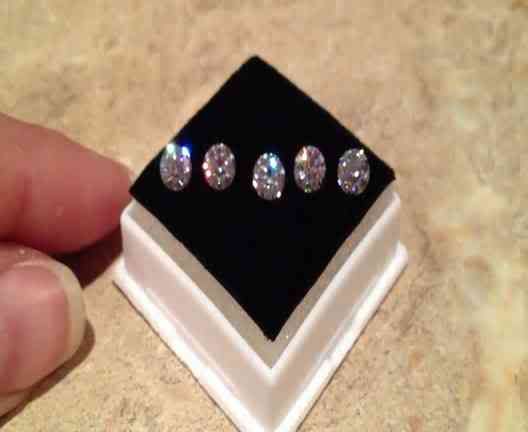 Sparkly eye candy found at thefacetlounge.com!