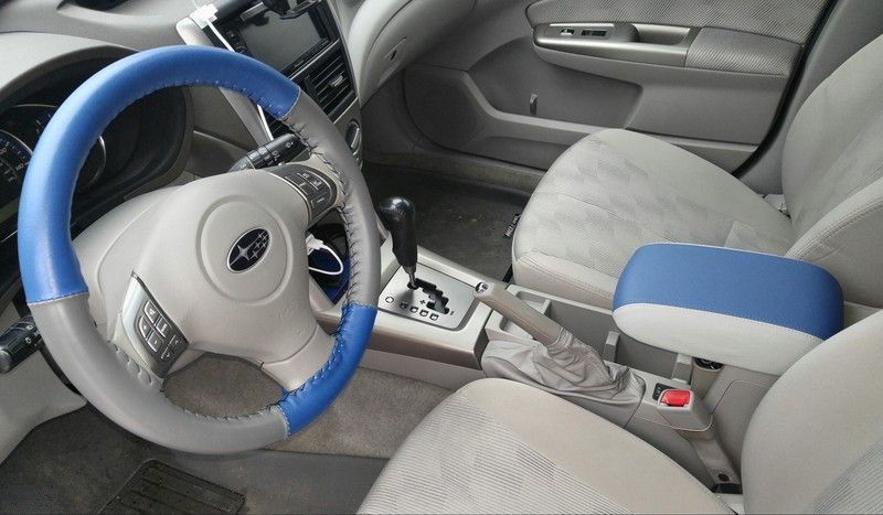 RedlineGoods Door Armrest Covers - Front For 2011-2016 Subaru