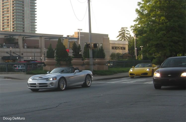 Also got a cool coincidental shot of the F430 Spider and Viper SRT10